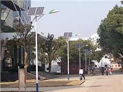 Solar street light